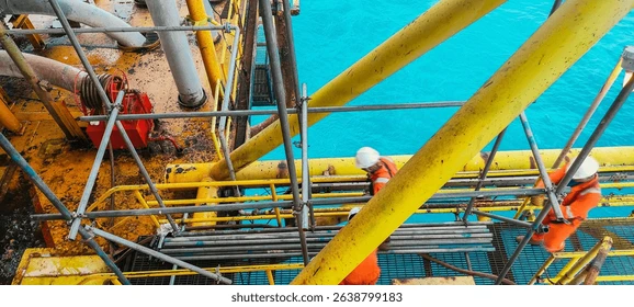 Offshore rig structure scaffolding